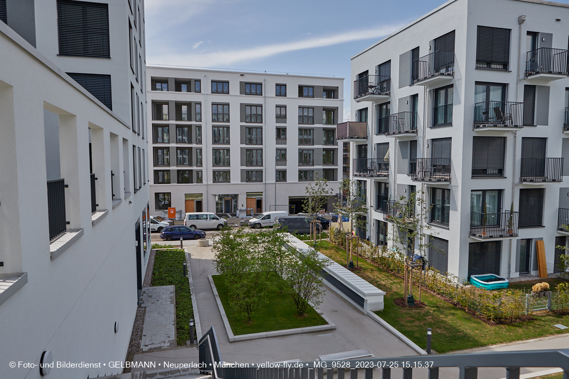 25.07.2023 - Rundgang im Alexisquartier in Neuperlach